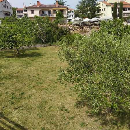 Apartman Avsec Krk Town Buitenkant foto