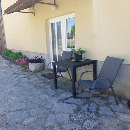 Apartman Avsec Krk Town Buitenkant foto