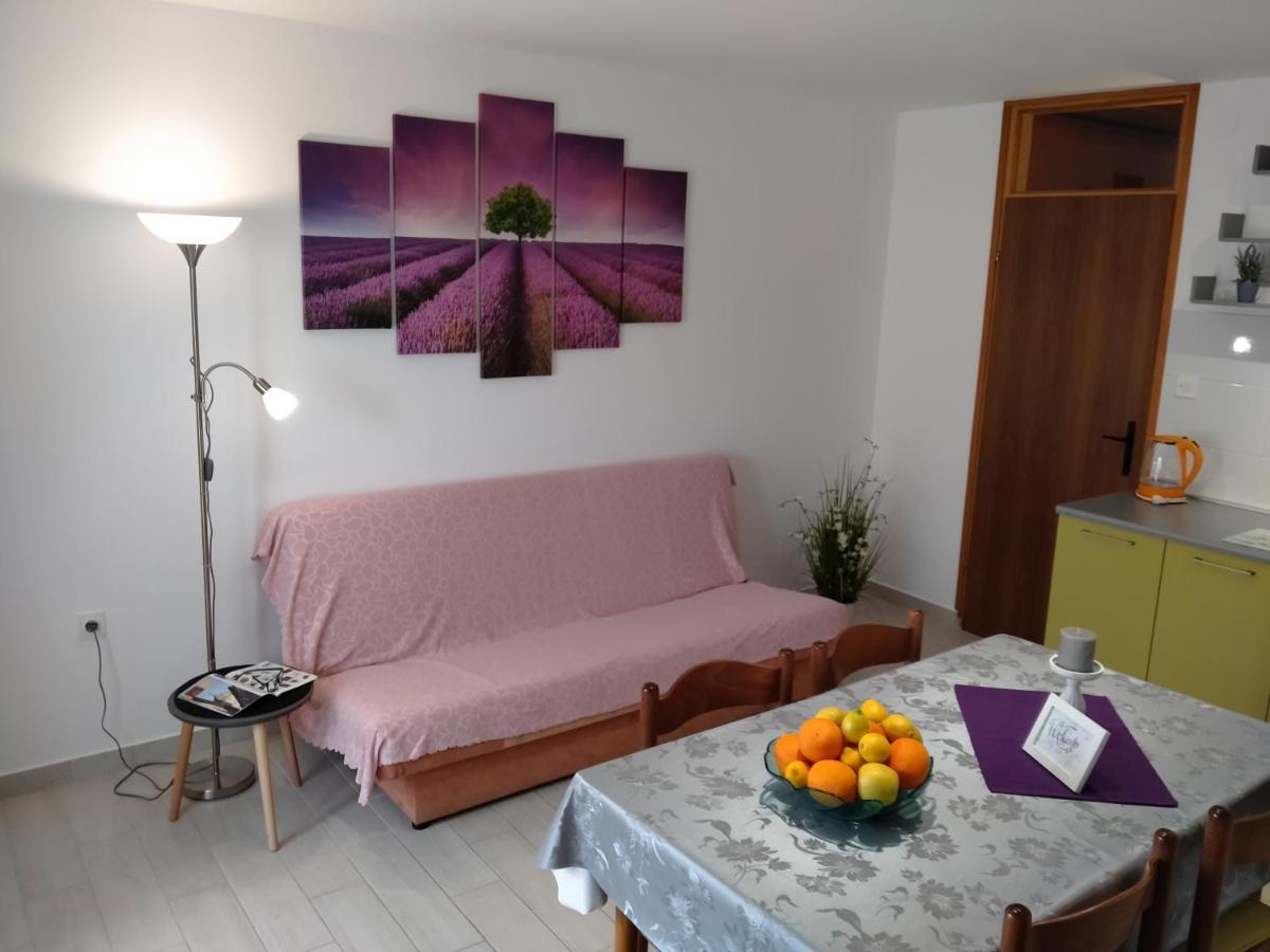 Apartman Avsec Krk Town Buitenkant foto